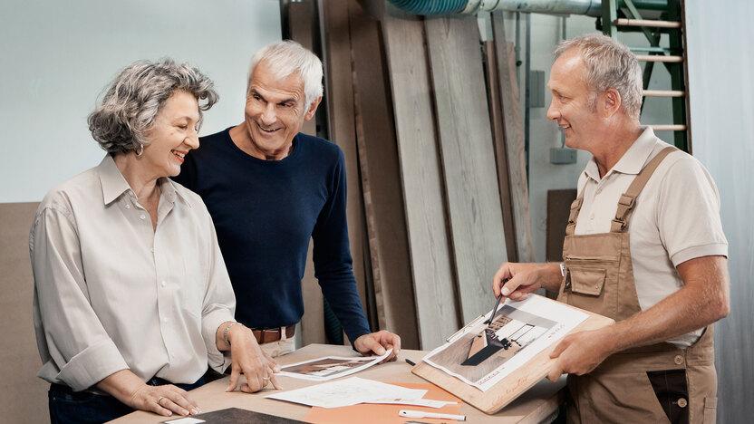 Präsentation von Oberflächen durch Schreiner Präsentation von Oberflächen durch Schreiner anhand eines Boards